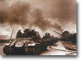 Russiche Panzer beim Vormarsch